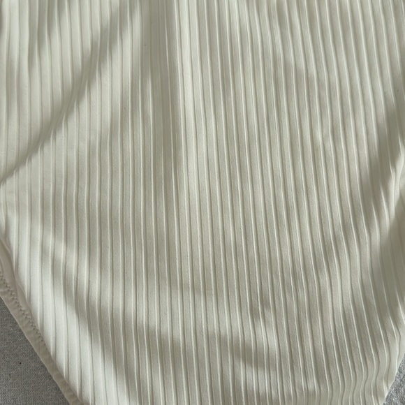 MELISSA ODABASH BARBUDA IVORY RIBBED SWIMSUIT, IVORY RIBBED, SIZE 4, $270.00 - Picture 10 of 10